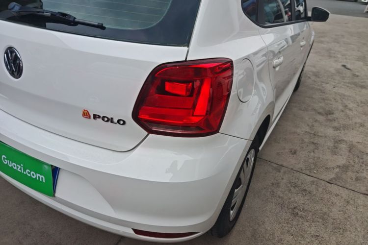 Volkswagen Polo 2017 car image #8