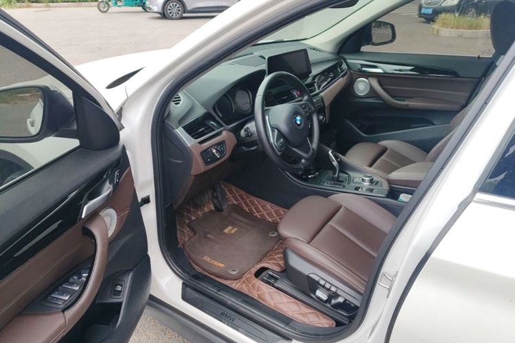 BMW X1 2021 car image #16