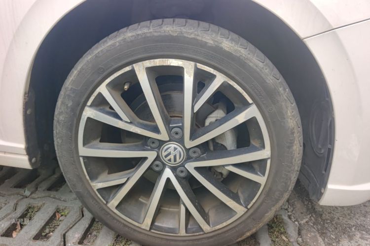 Volkswagen Lavida 2019 #9 Volkswagen Lavida 2019 car image #9