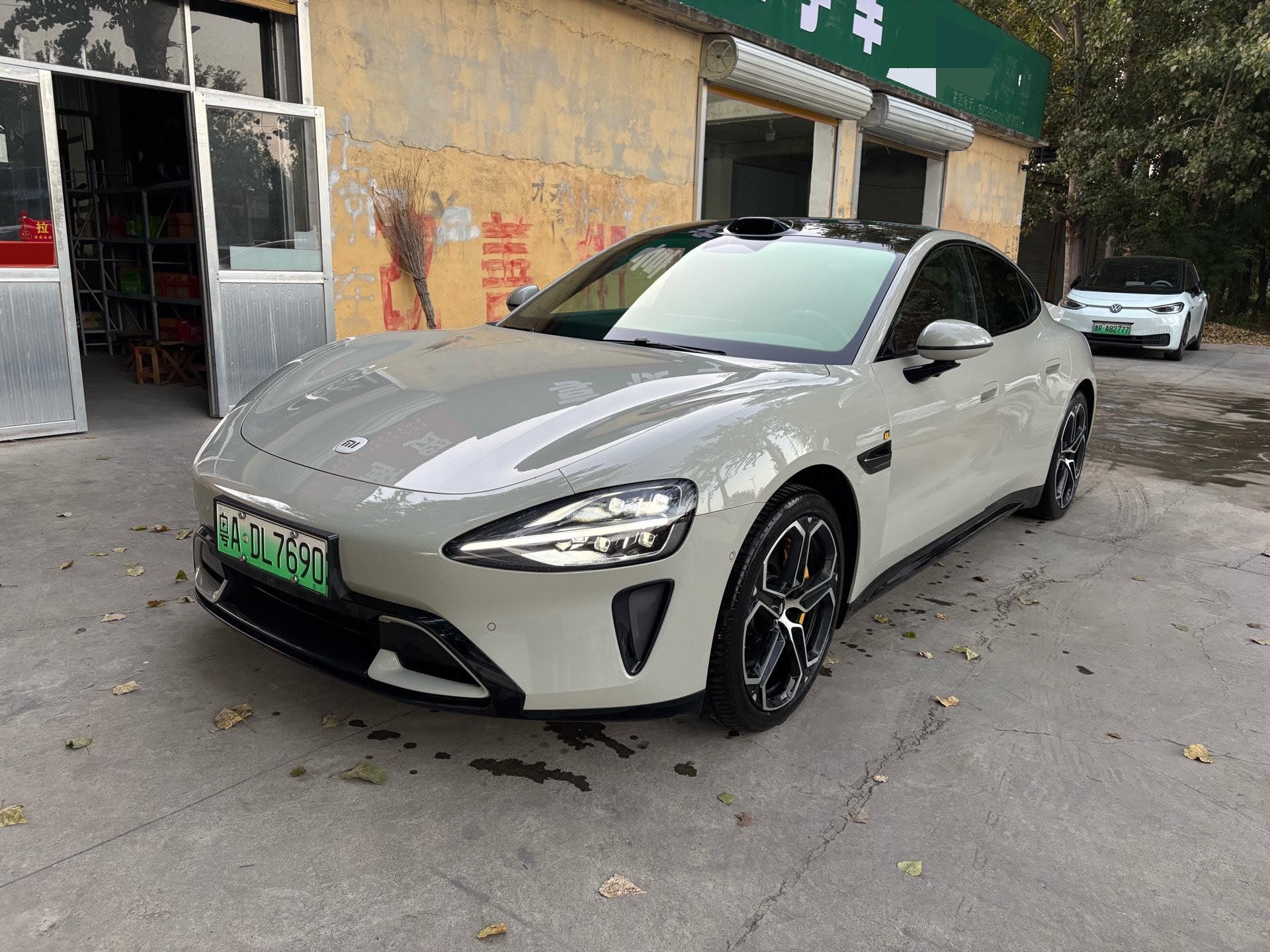 MI SU7 2025 car image 