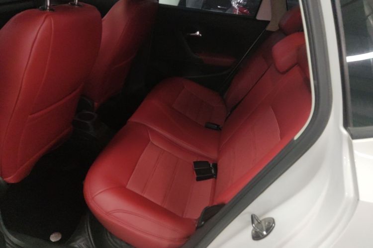 Volkswagen Polo 2017 #13 Volkswagen Polo 2017 car image #13