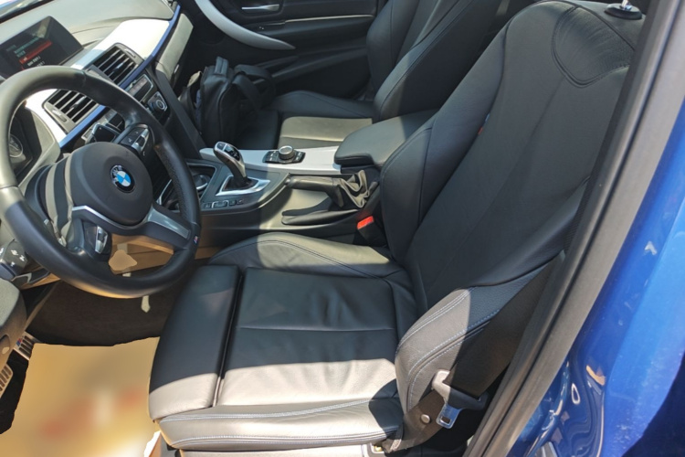 BMW 3 Series 2018 #19 BMW 3 Series 2018 car image #19