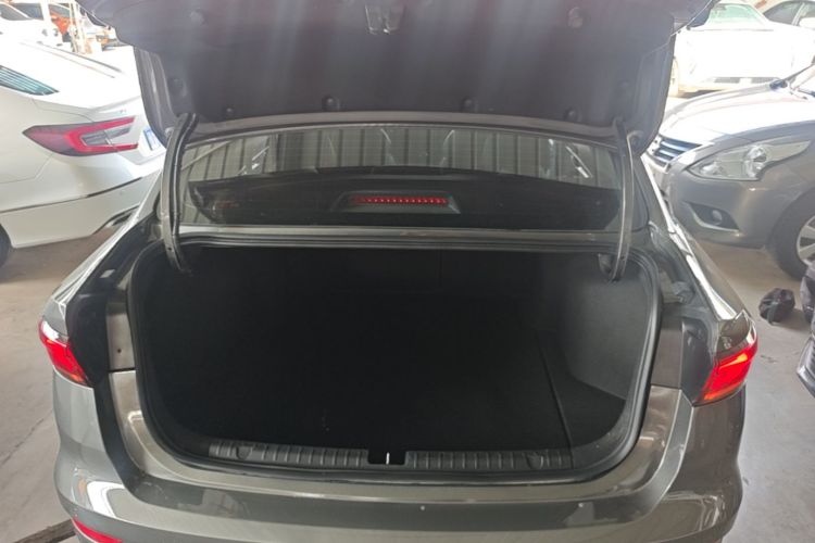 GEELY Emgrand 2023 car image #19