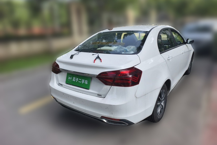 GEELY Emgrand 2019 #5 GEELY Emgrand 2019 car image #5