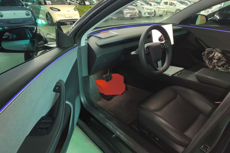 Tesla Model 3 2024 #16 Tesla Model 3 2024 car image #16