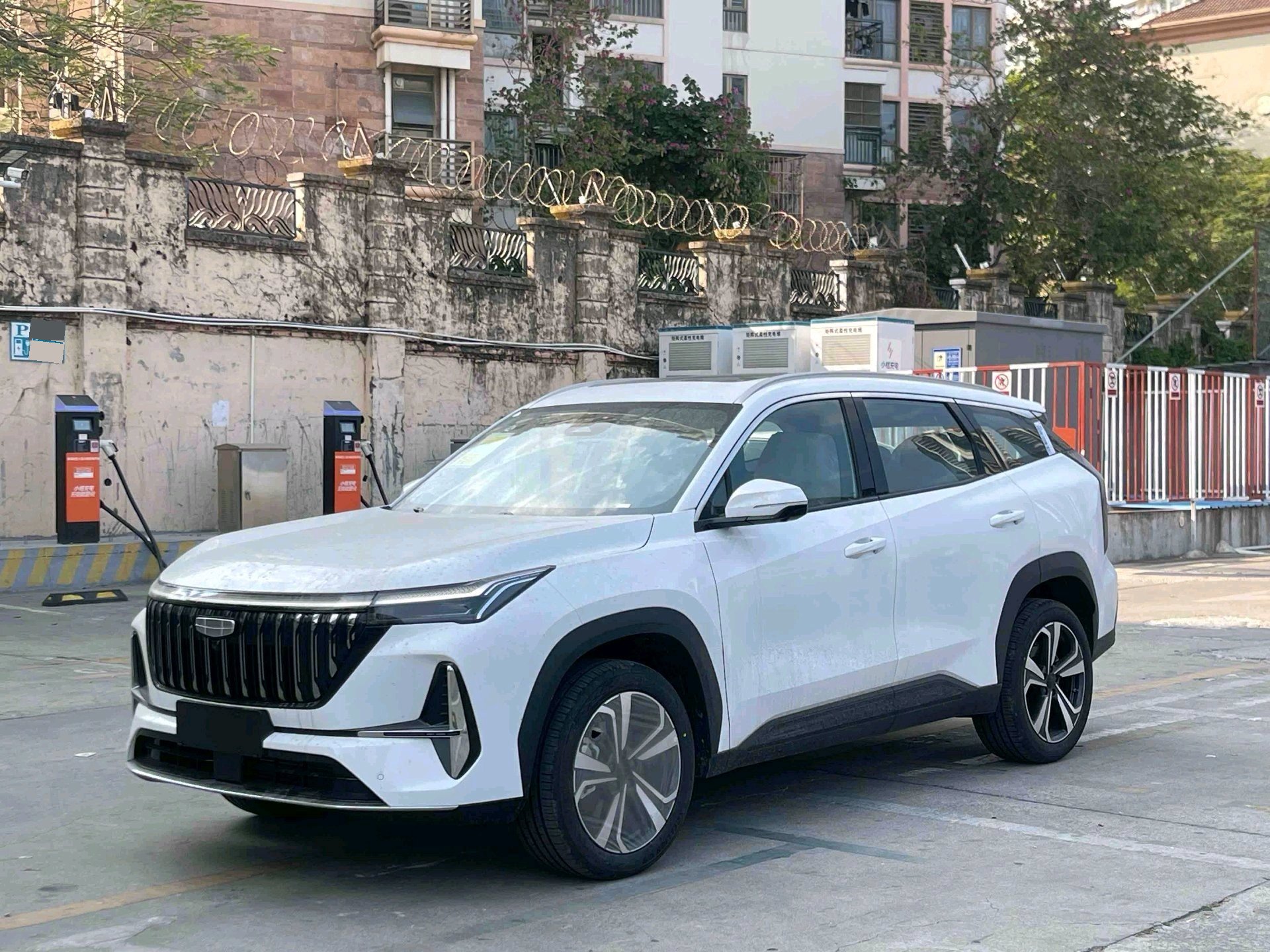 GEELY Boyue L 2026 汽车图片 