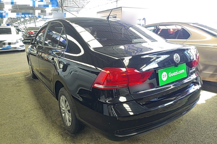 Volkswagen Santana 2022 car image #7