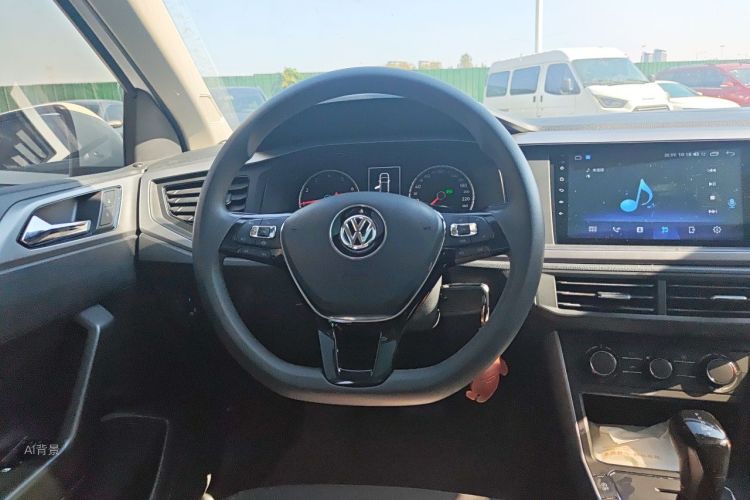 Volkswagen Polo 2021 immagine di auto #12