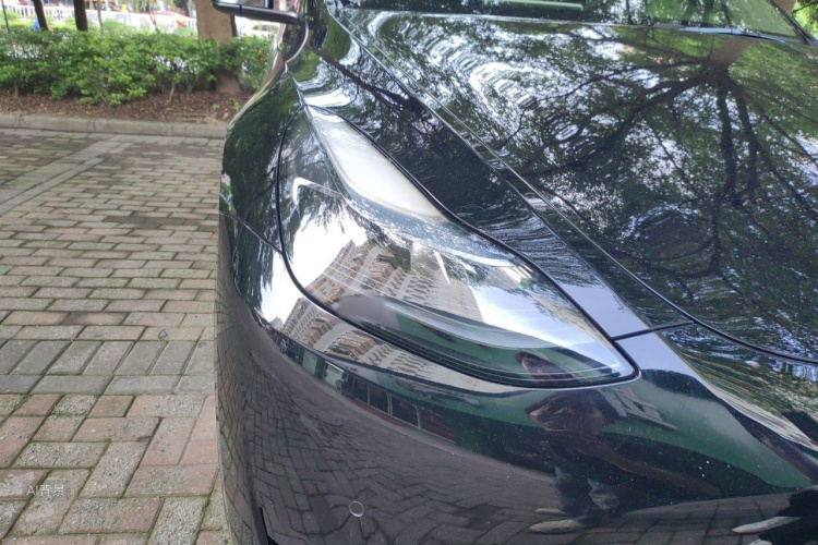 Tesla Model Y 2022 car image #8