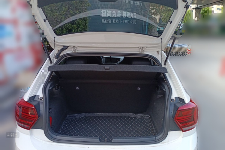 Volkswagen Polo 2021 car image #21