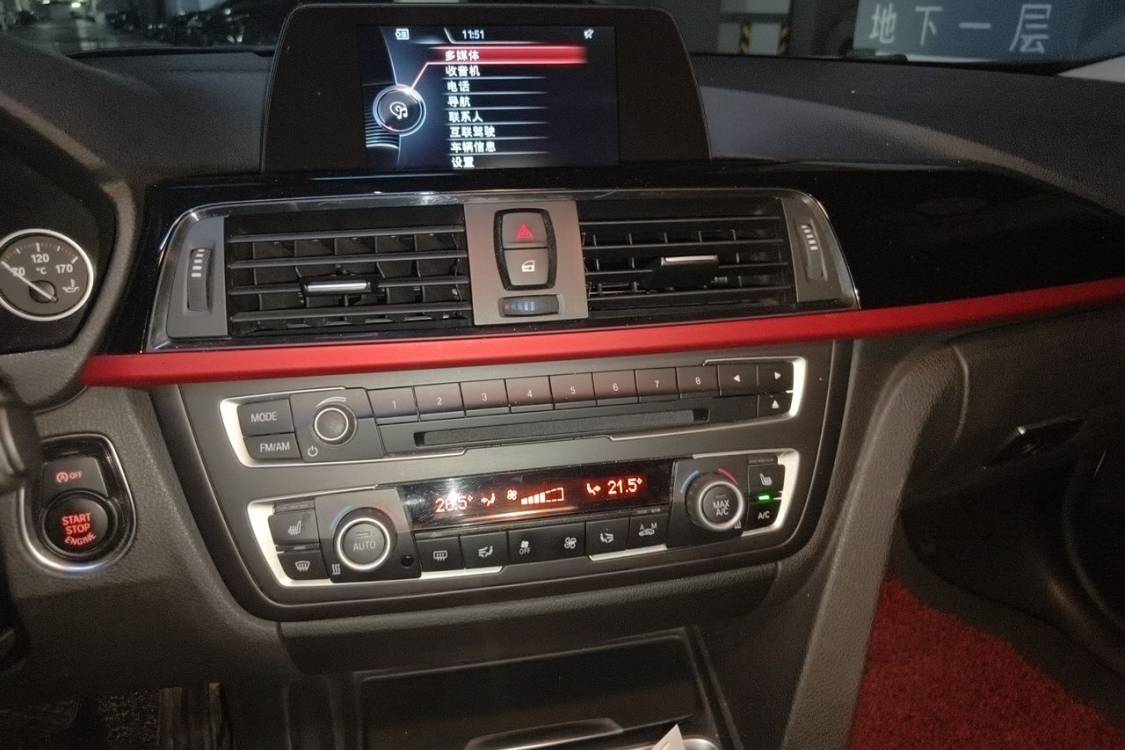 BMW 3 Series 2015 car image #26