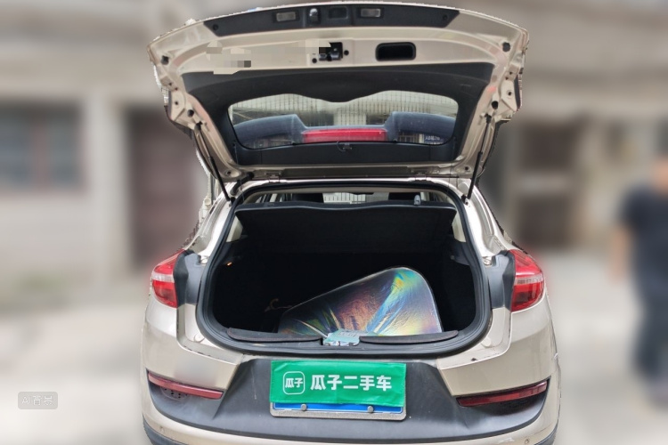 GEELY Emgrand GS 2017 car image #21