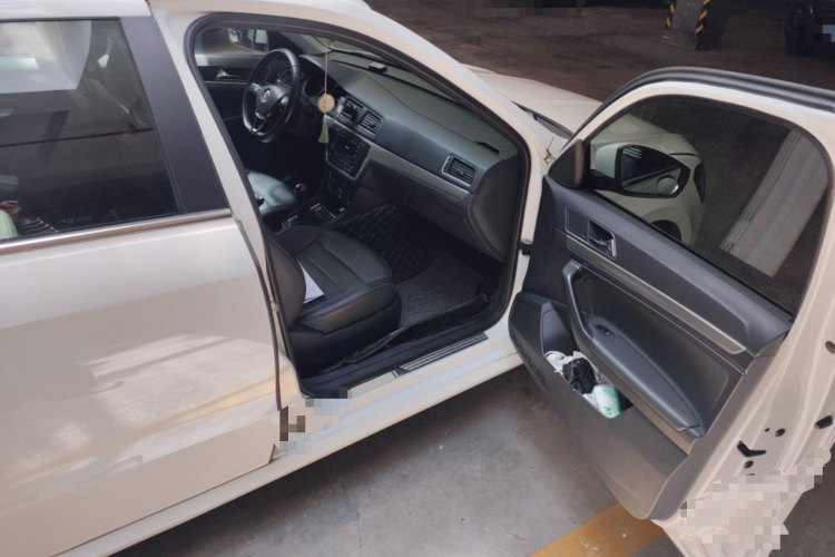 Volkswagen Lavida 2020 car image #23