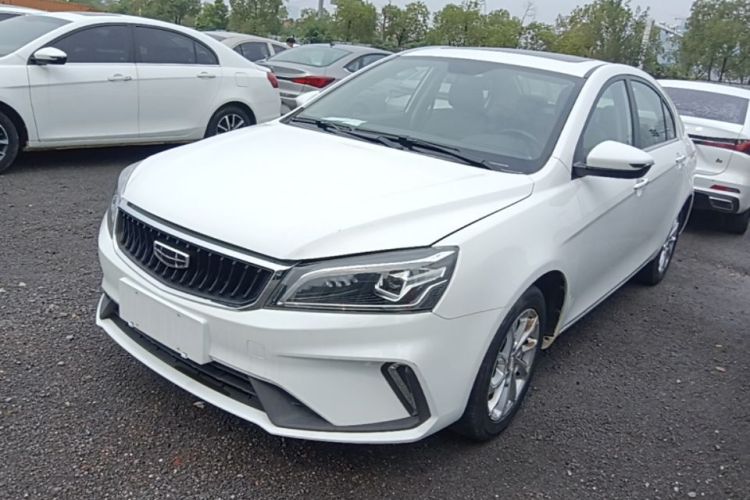 GEELY Emgrand 2021 изображение автомобиля #2