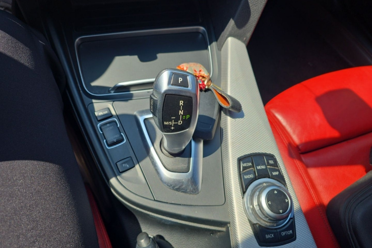 BMW 3 Series GT 2016 car image #18
