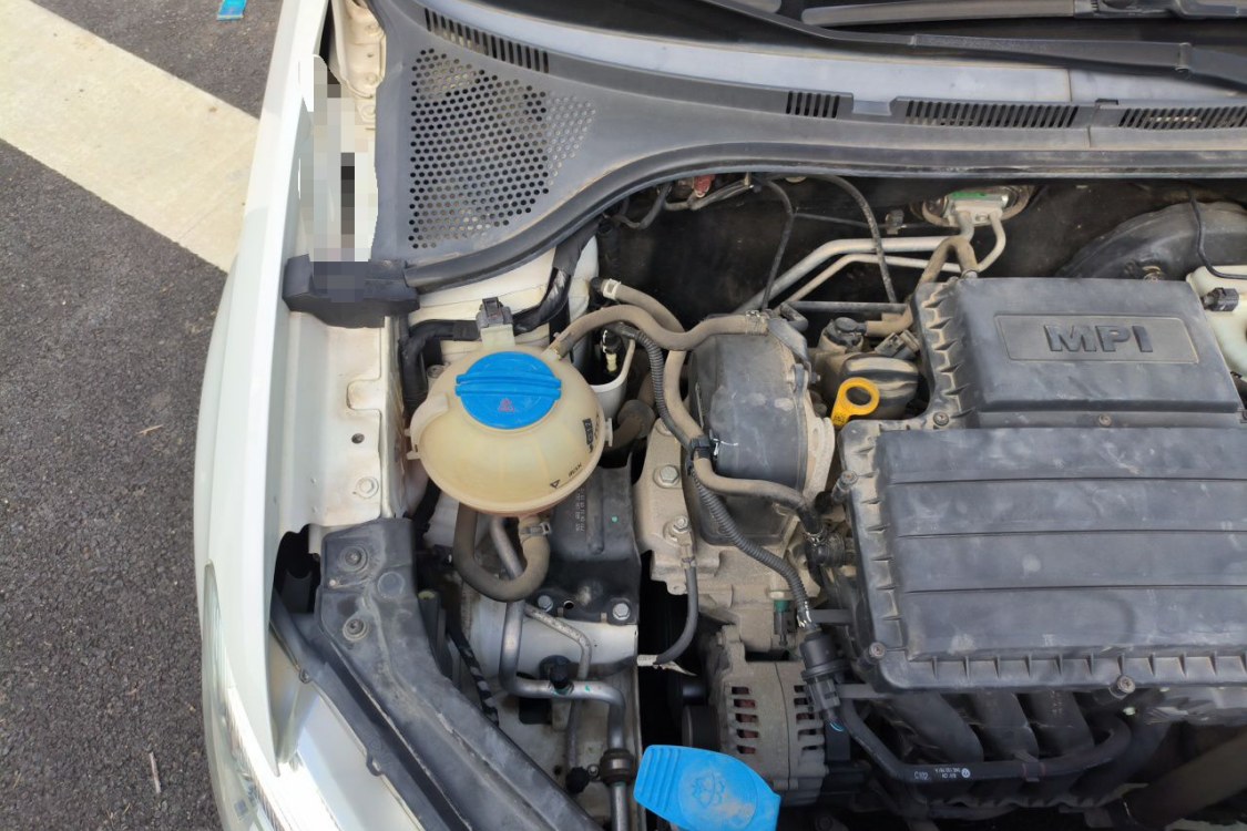 Volkswagen Santana 2015 car image #11
