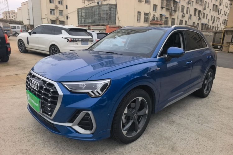 Audi Q3 2022 #2 Audi Q3 2022 car image #2