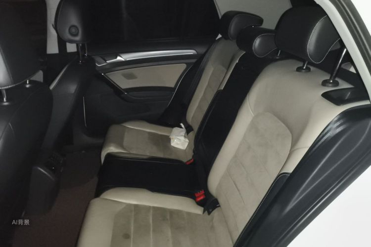 Volkswagen Golf 2017 car image #19