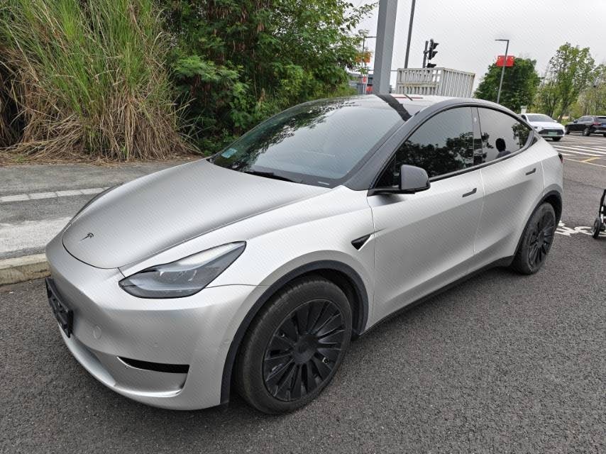 Tesla Model Y 2022 car image 