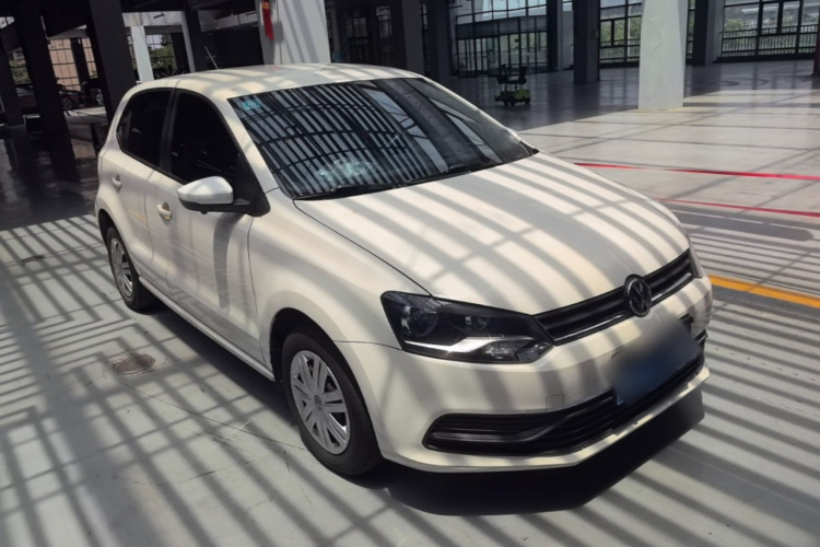 Volkswagen Polo 2019 car image #4