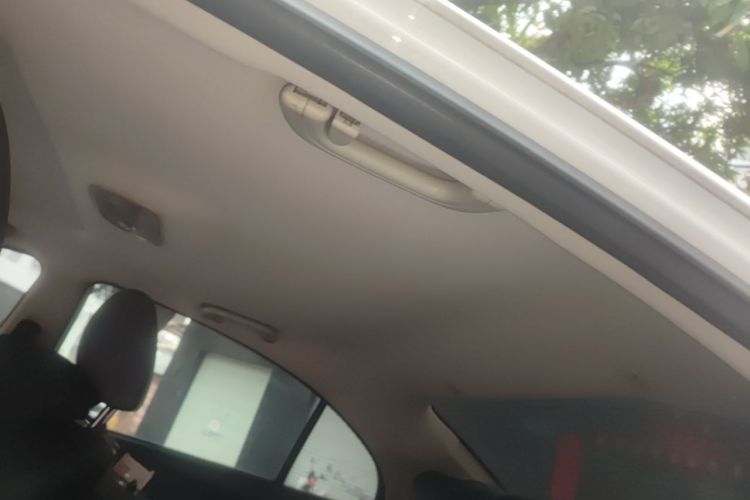 GEELY Emgrand 2016 car image #16
