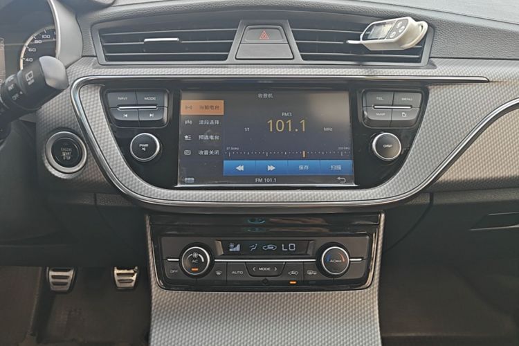 GEELY Emgrand GS 2017 #13 GEELY Emgrand GS 2017 car image #13