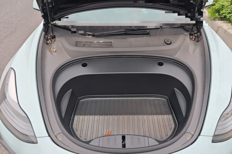 Tesla Model 3 2023 car image #22