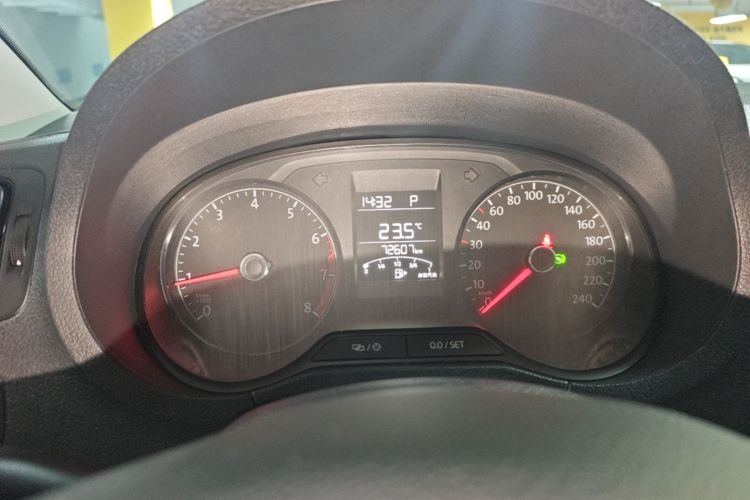 Volkswagen Polo 2018 #12 Volkswagen Polo 2018 car image #12