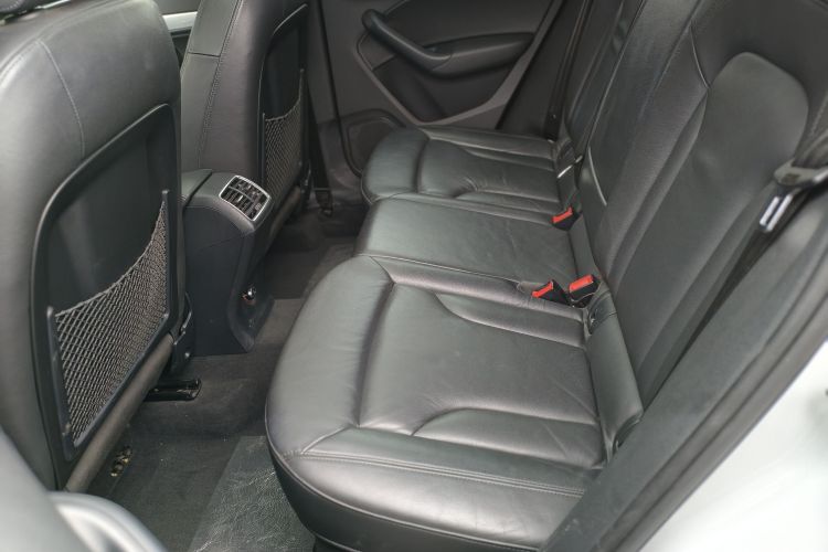 Audi Q3 2016 #17 Audi Q3 2016 car image #17