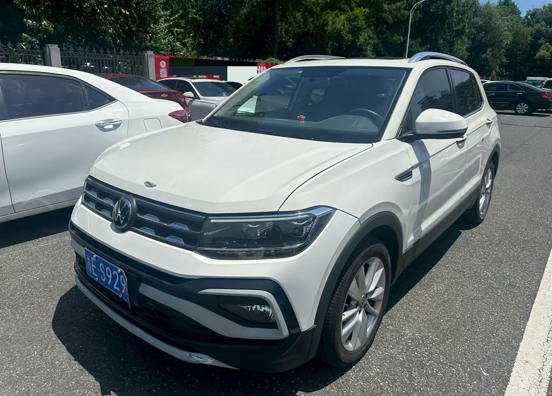 Volkswagen T-Cross 2021 Volkswagen T-Cross 2021 car image
