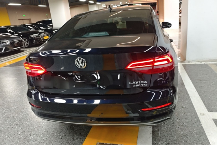 Volkswagen Lavida 2019 #6 Volkswagen Lavida 2019 car image #6