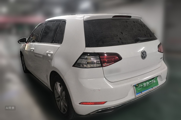 Volkswagen Golf 2018 car image #5