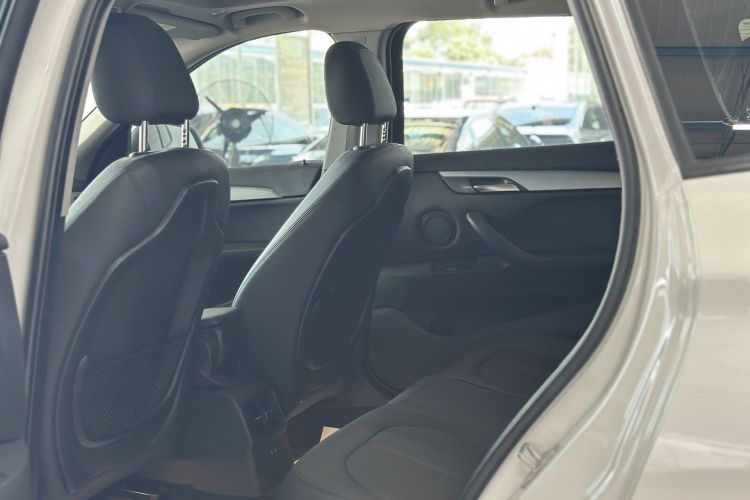 BMW X1 2019 #11 BMW X1 2019 immagine di auto #11