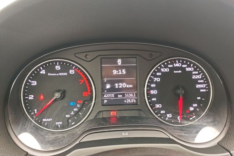 Audi A3 2016 car image #12