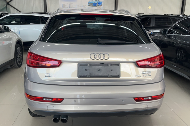 Audi Q3 2018 car image #6