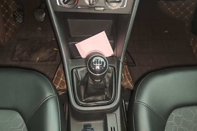 Volkswagen Santana 2016 car image #14