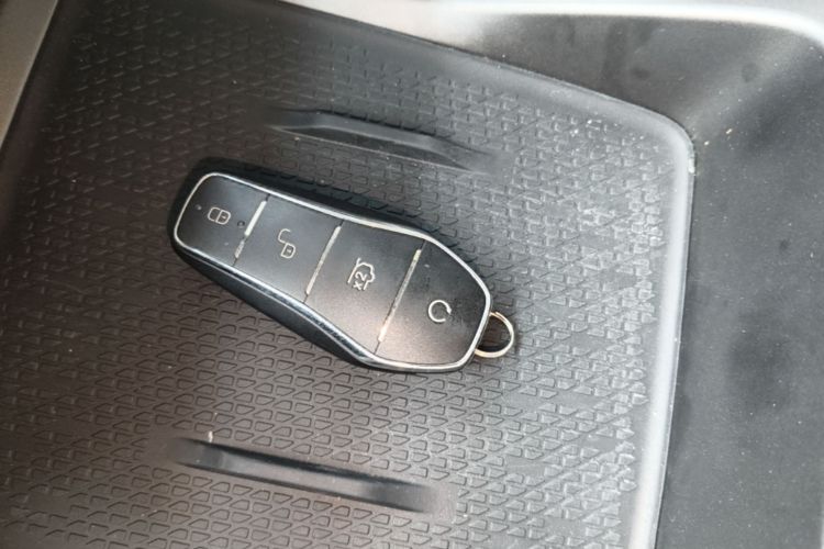 BYD YuanUP 2024 #9 BYD YuanUP 2024 car image #9