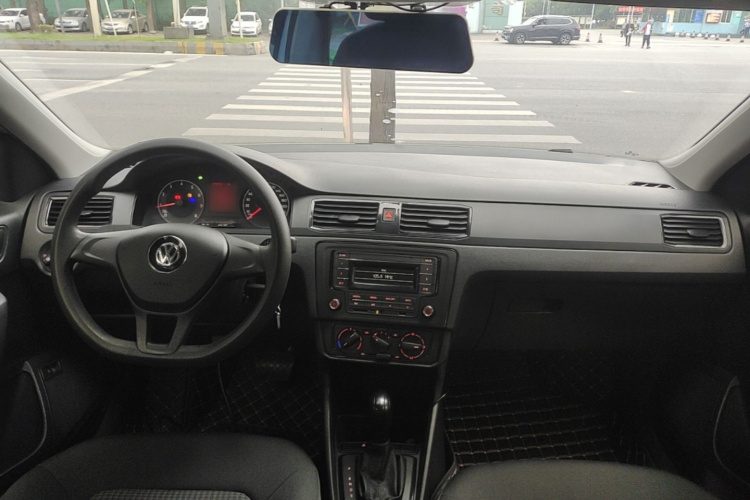 Volkswagen Santana 2019 car image #10