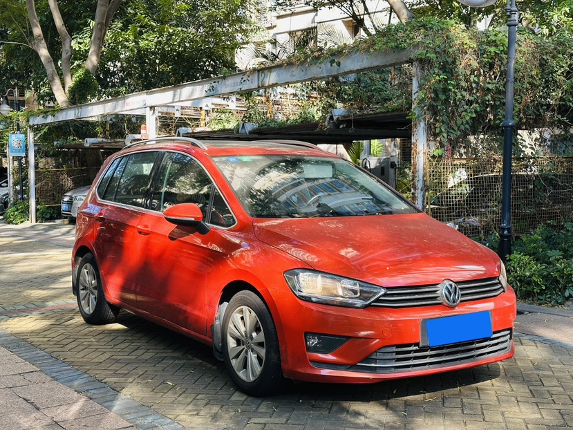 Volkswagen Golf Sportsvan 2017 car image #3