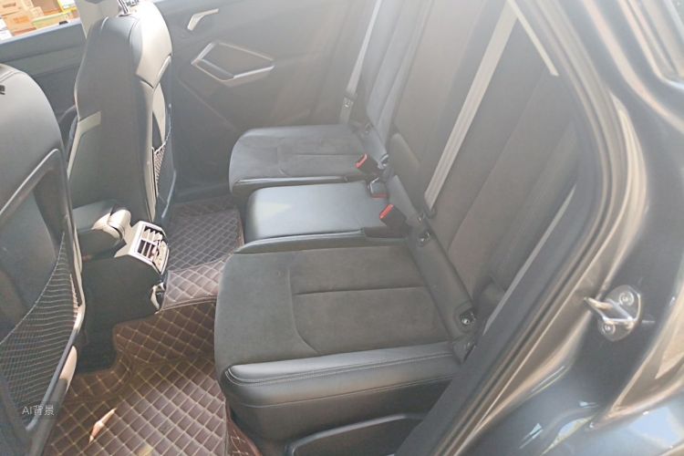 Audi Q3 2020 immagine di auto #19