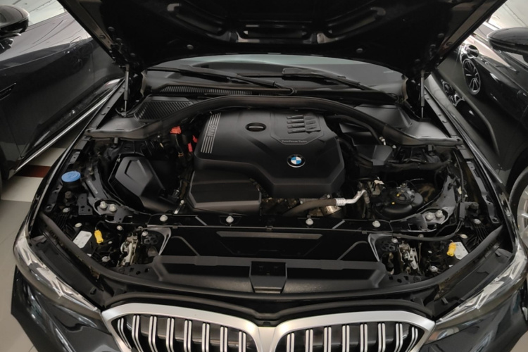 BMW 3 Series 2024 #22 BMW 3 Series 2024 car image #22