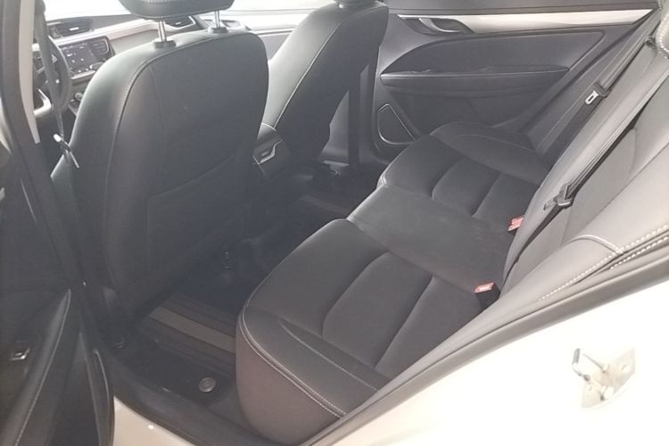 GEELY Emgrand 2020 #17 GEELY Emgrand 2020 imagen de coche #17