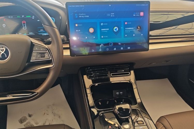 BYD Han 2021 car image #13