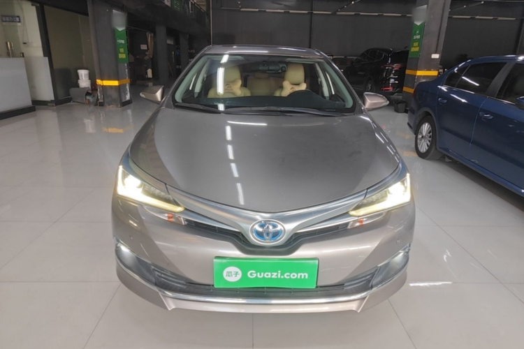 Toyota Corolla 2018 immagine di auto #3