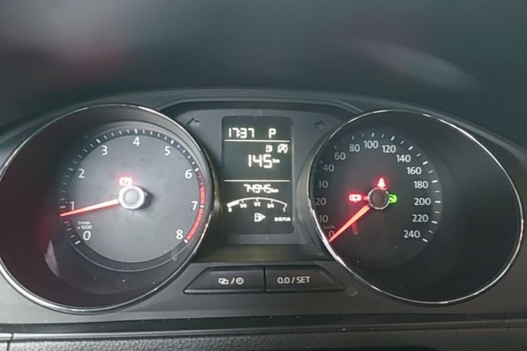 Volkswagen Lavida 2018 car image #12
