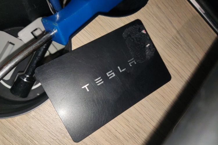 Tesla Model 3 2021 car image #9
