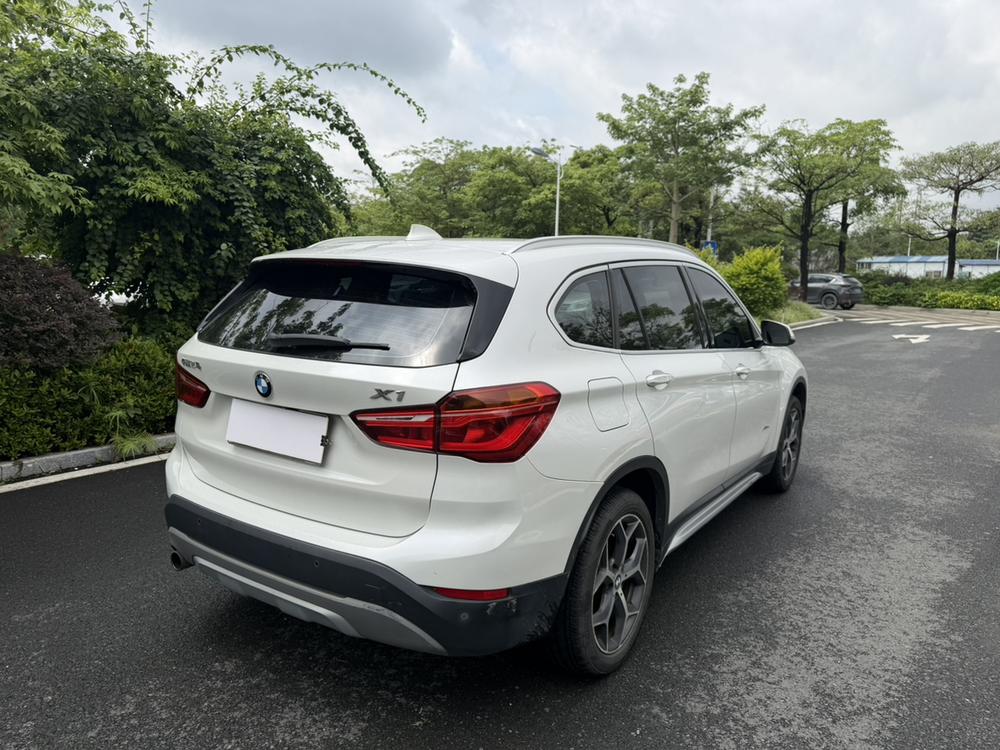 BMW X1 2018 #6 BMW X1 2018 car image #6