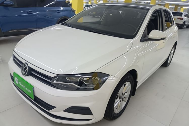 Volkswagen Polo 2021 car image #2