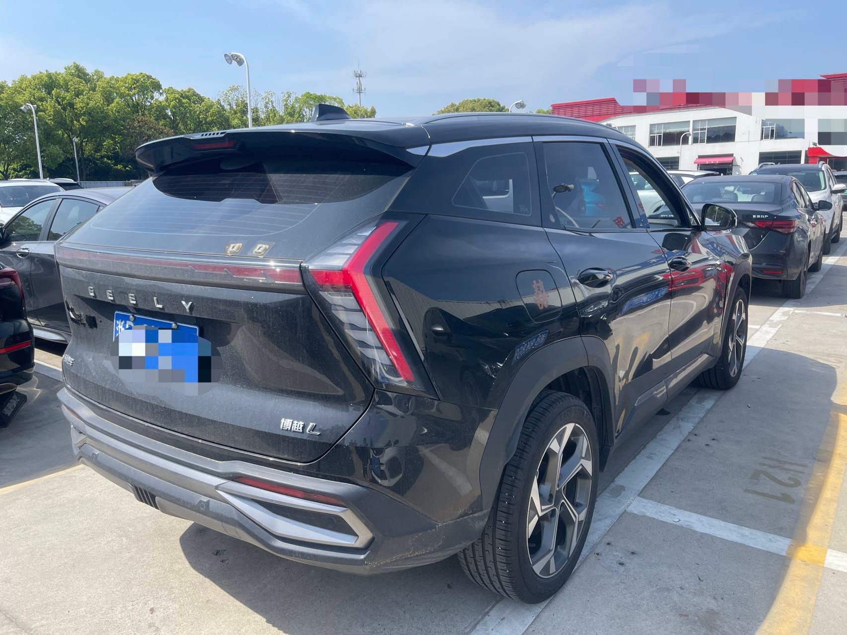 GEELY Boyue L 2023 car image #3