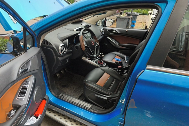 BYD Yuan 2016 #18 BYD Yuan 2016 car image #18